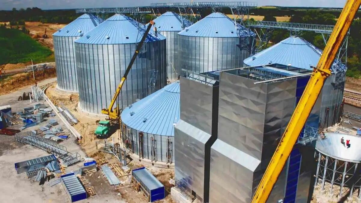 Grain Elevator 4
