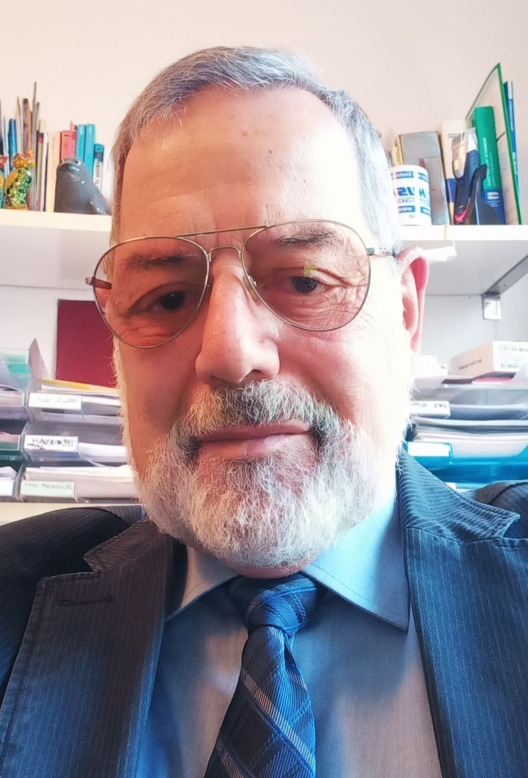 Dr. Siegfried Fischer